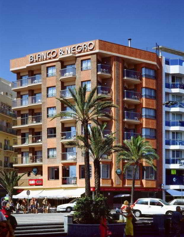 Blanco Y Negro Apartments Lloret de Mar Ngoại thất bức ảnh