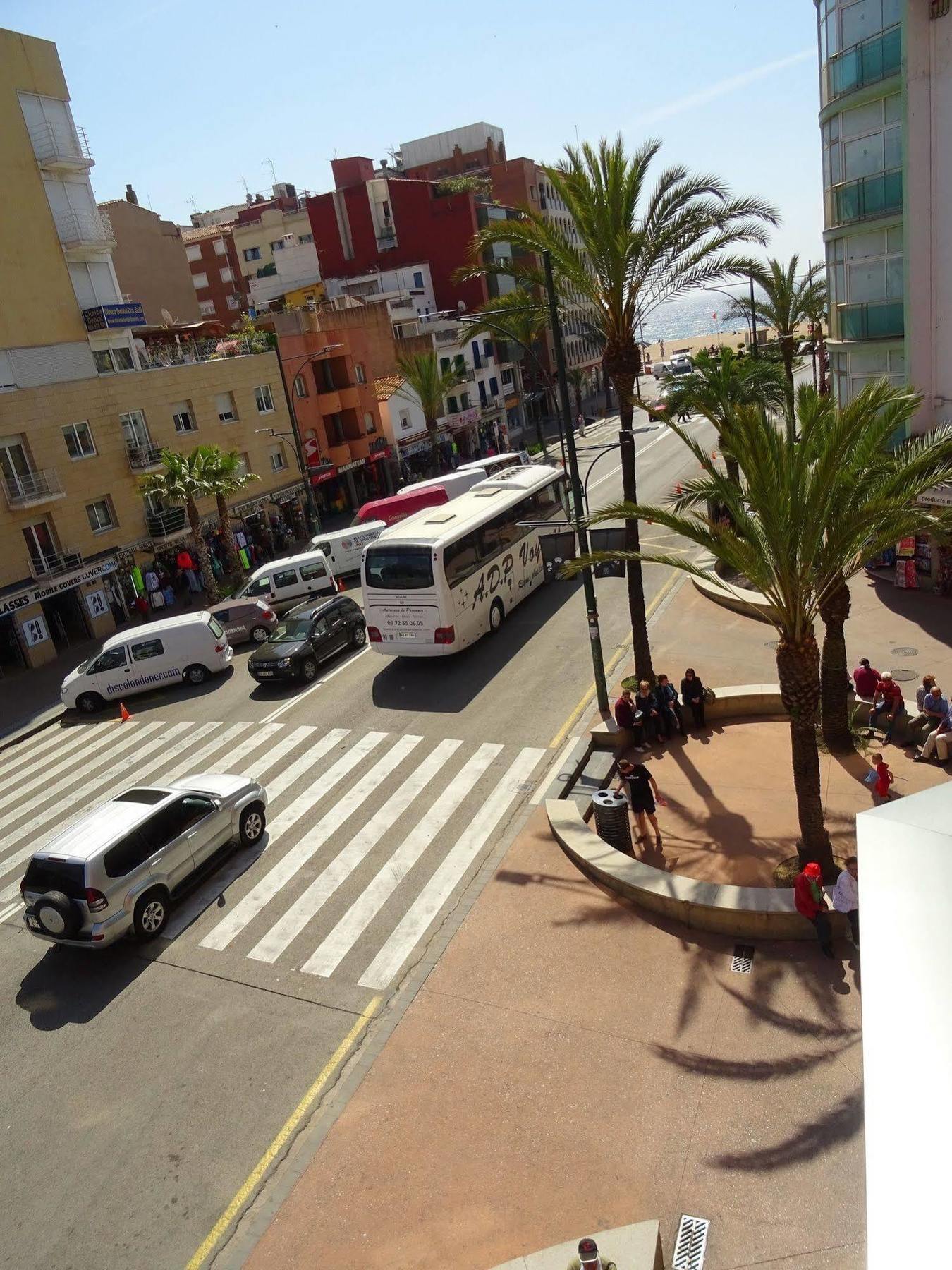 Blanco Y Negro Apartments Lloret de Mar Ngoại thất bức ảnh