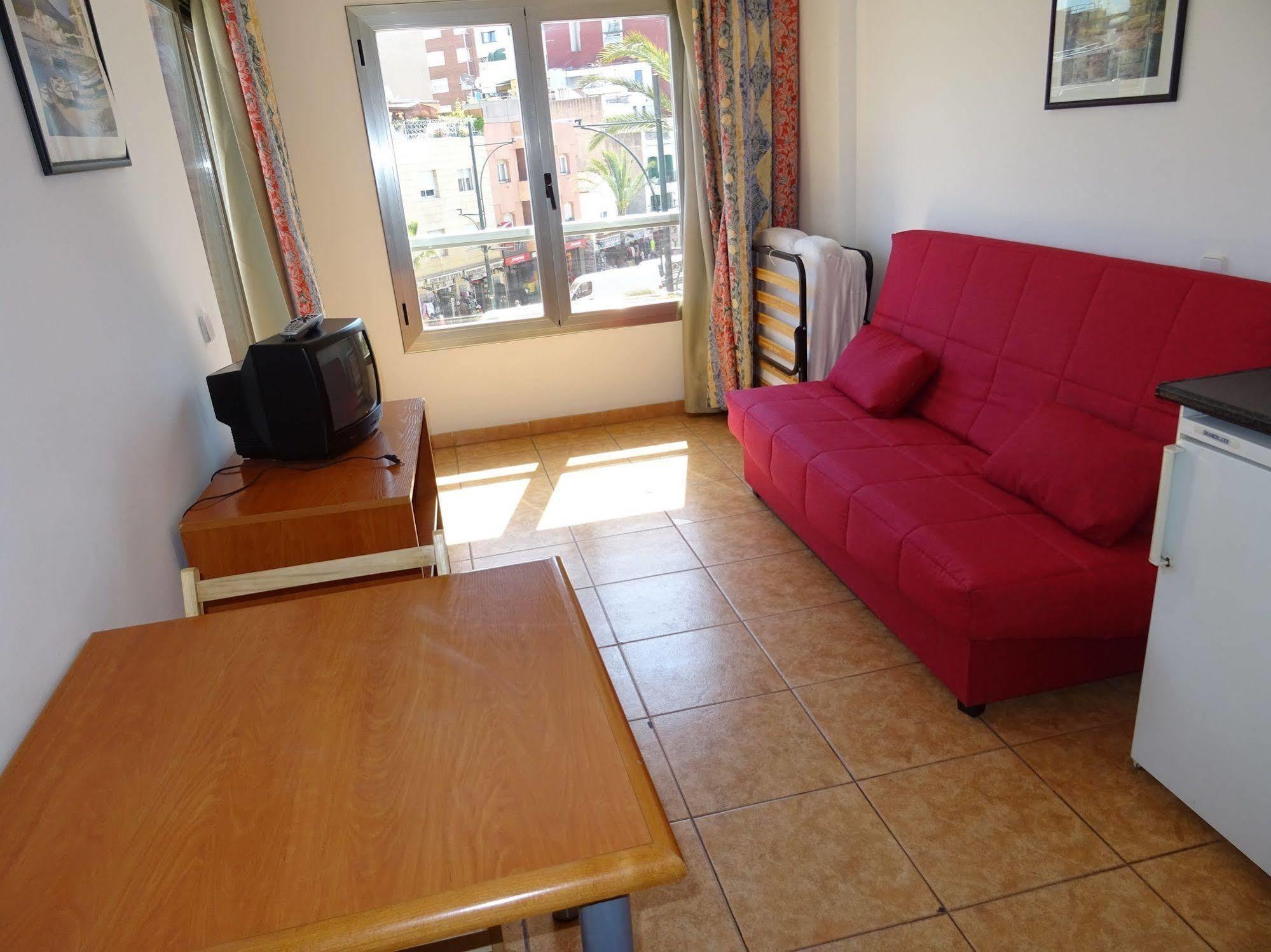 Blanco Y Negro Apartments Lloret de Mar Ngoại thất bức ảnh