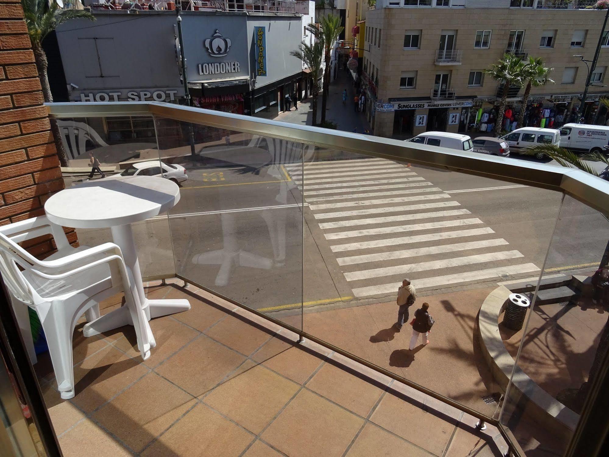 Blanco Y Negro Apartments Lloret de Mar Ngoại thất bức ảnh