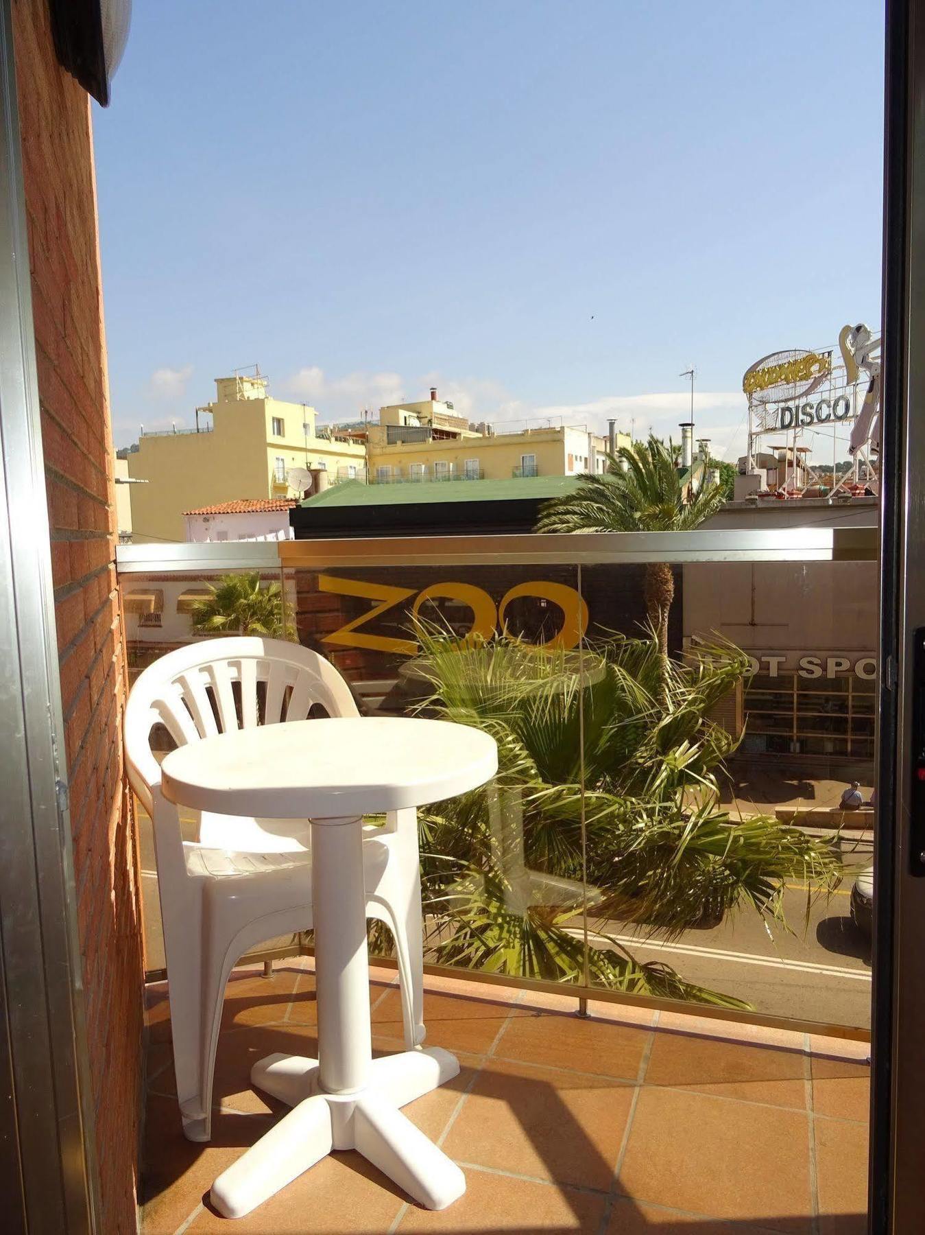 Blanco Y Negro Apartments Lloret de Mar Ngoại thất bức ảnh